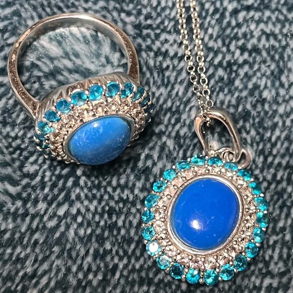 BEAUTIFUL BLUE TURQUOISE SET